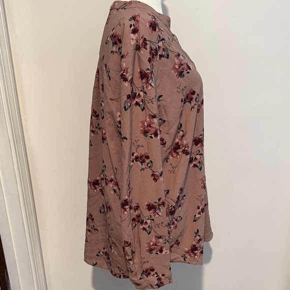 Floral V-Neck Long Sleeve Women's Top - Mauve Pink - Picture 2 of 6